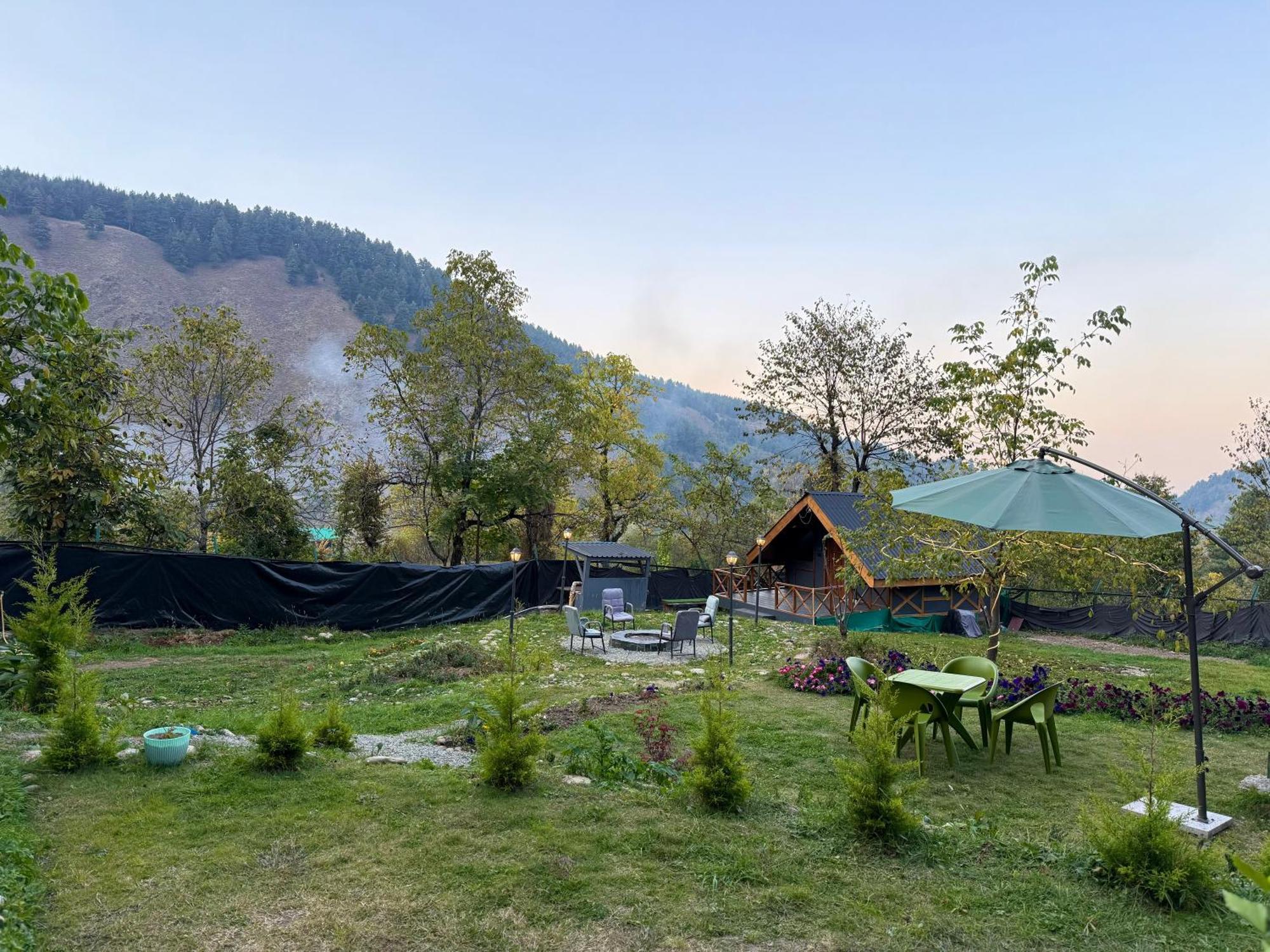 Solomons Gray Villa Tangmarg Exterior photo